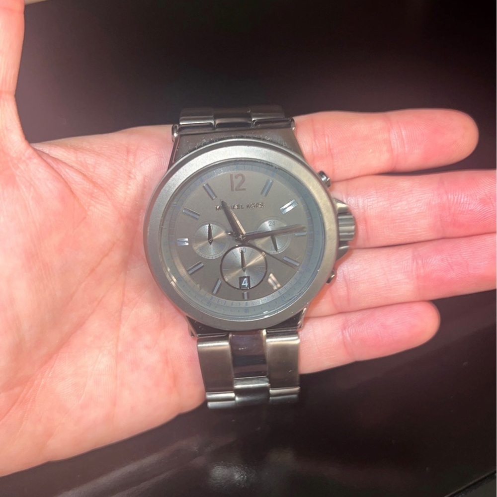 Michael Kors Oversized Silm Runway Black-Tone Watch